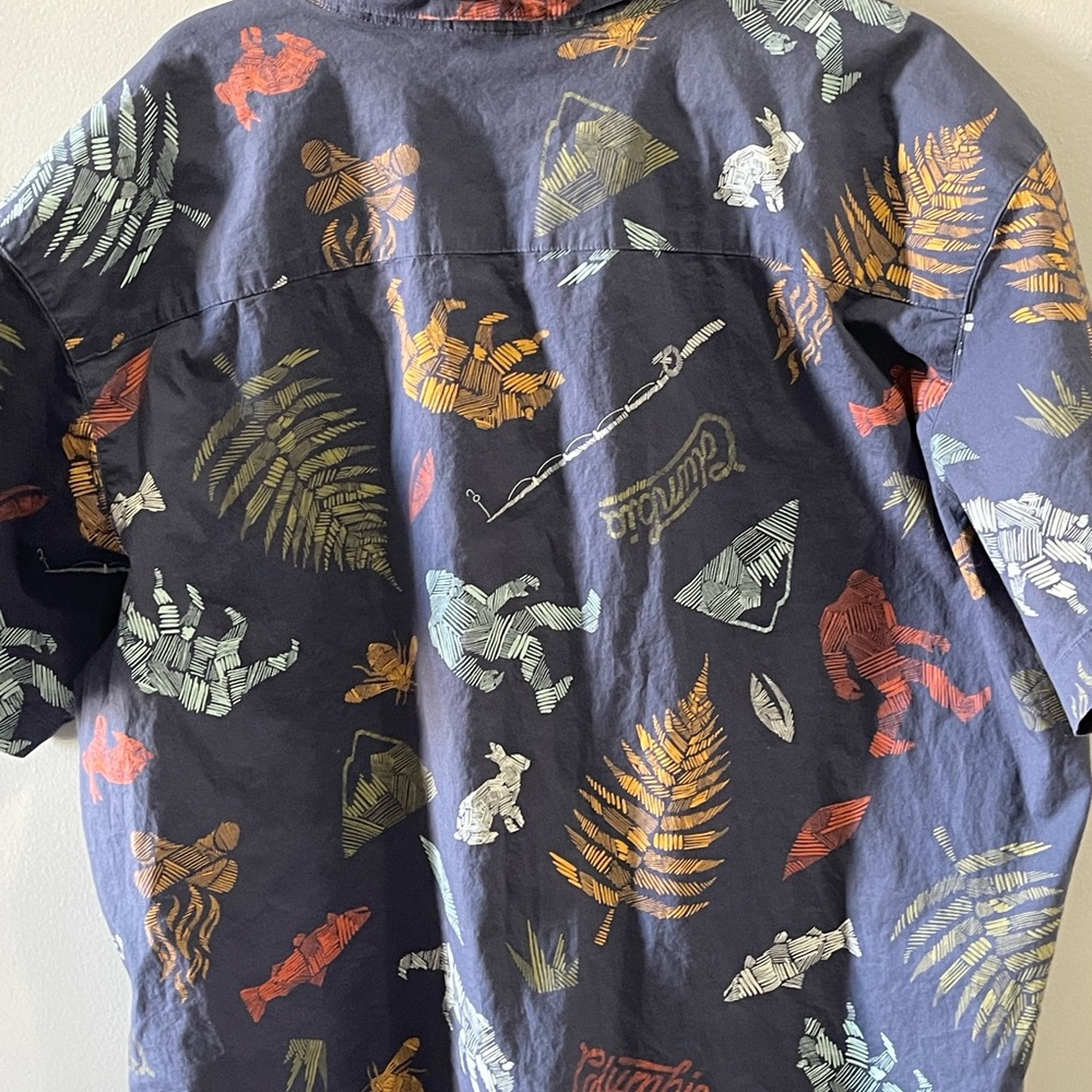 COLUMBIA MENS blue button down camping print short sleeve shirt with print XXL - Picture 4 of 8